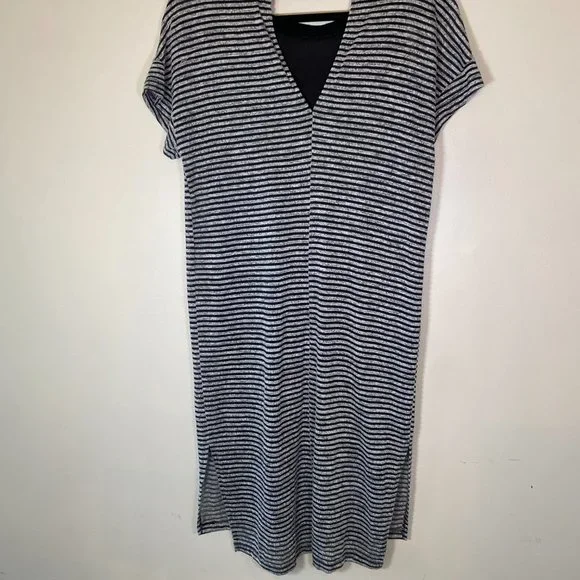 Nordstrom Lush Midi Knit Dress in Grey and Black Stripe - Picture 7 of 9